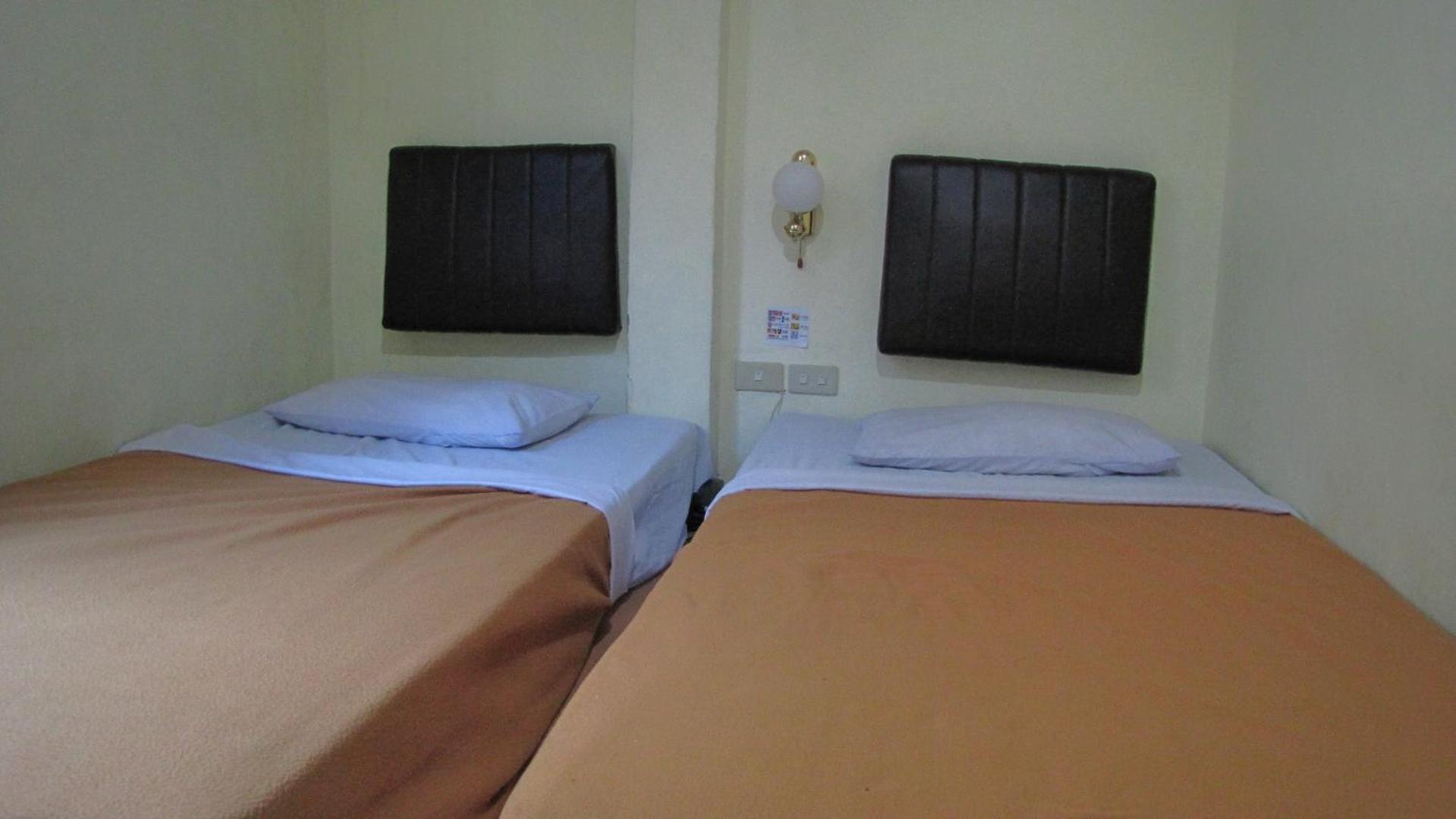 Hotel Mitra Garden Pangkal Pinang Esterno foto