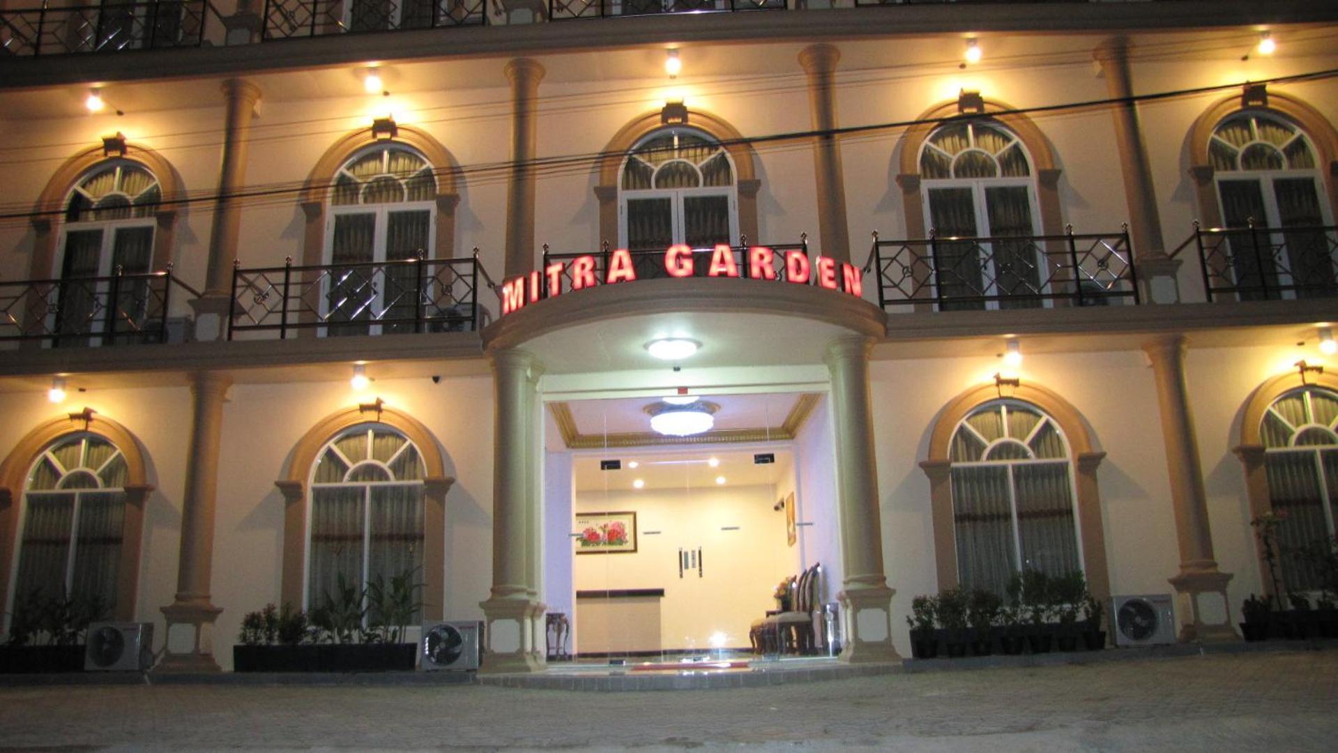 Hotel Mitra Garden Pangkal Pinang Esterno foto
