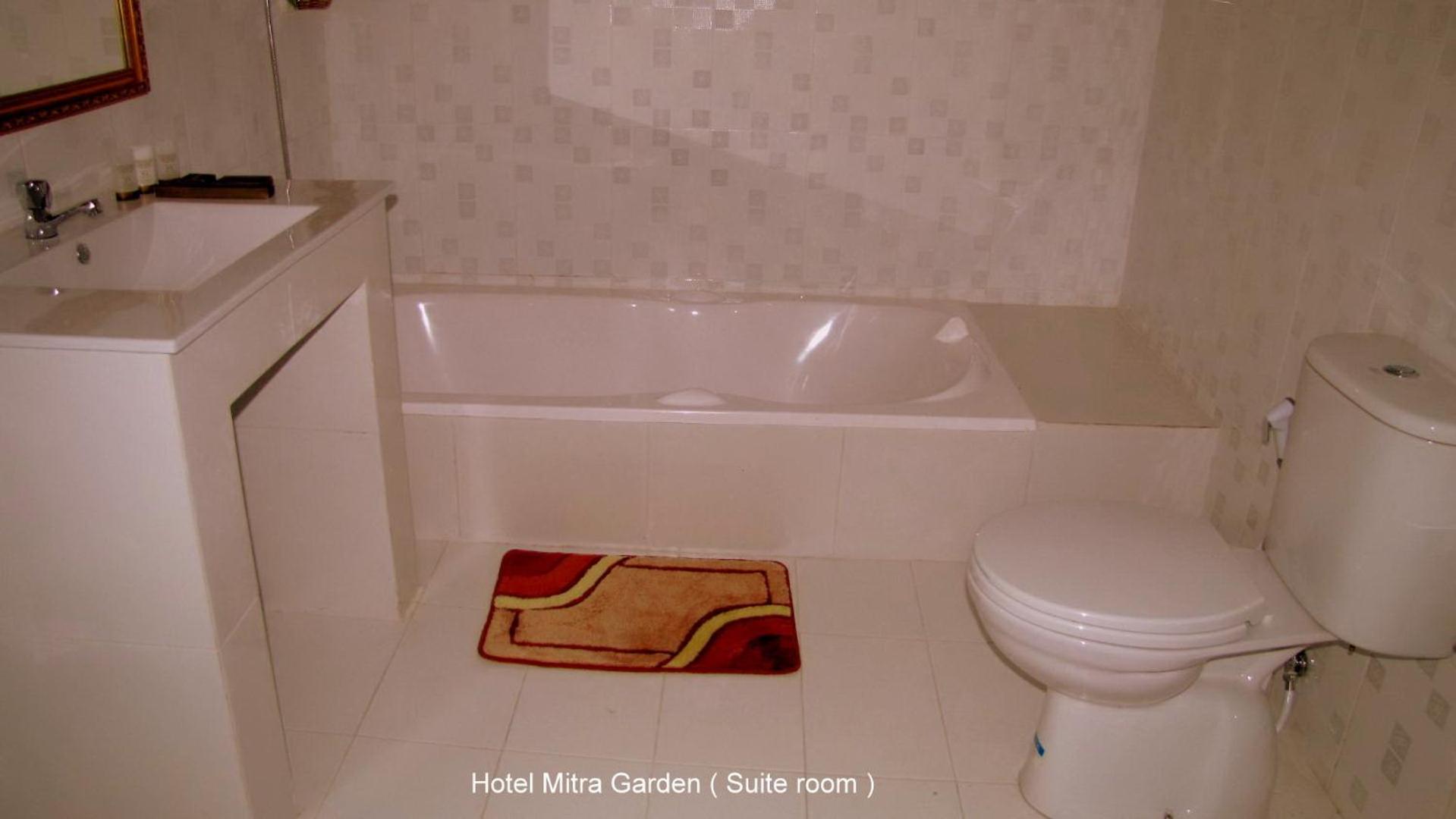 Hotel Mitra Garden Pangkal Pinang Esterno foto